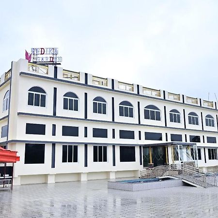 Vedika Garden Hotel Āmbavna Buitenkant foto